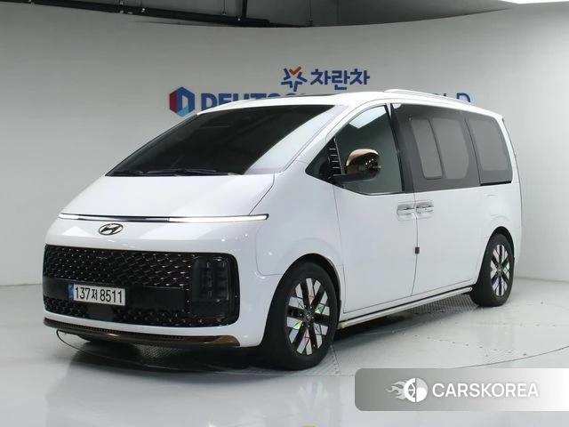 Hyundai Staria 2021 Белый из Кореи