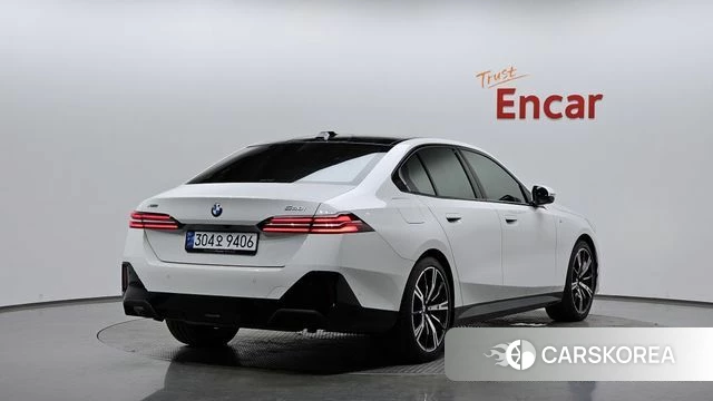 BMW 5 Series (G60) 2024 Белый из Кореи