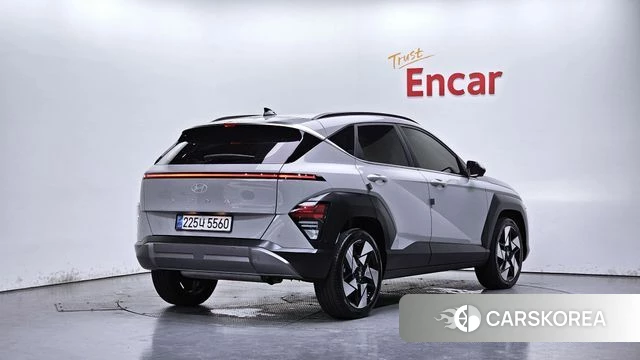 Hyundai Kona (SX2) 2024 Серебристо-серый из Кореи