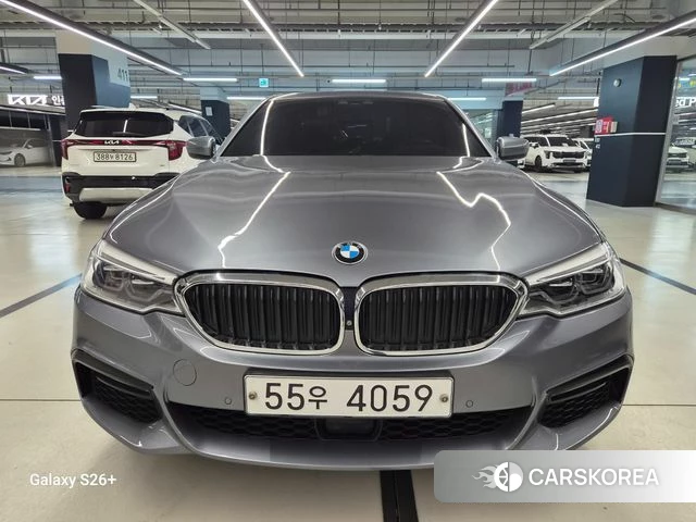 BMW 5 Series (G30) 2018 Серый из Кореи