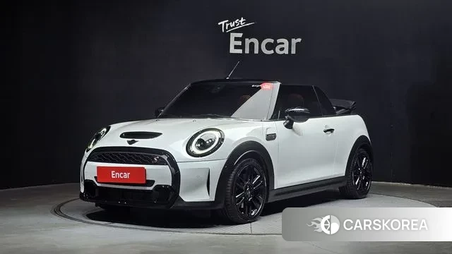 Mini Cooper Convertible 2024 Белый из Кореи