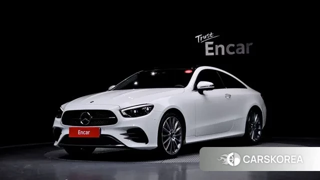 Mercedes-Benz E-Class W213 2021 Белый из Кореи