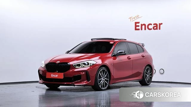 BMW 1 Series (F40) 2022 Красный из Кореи