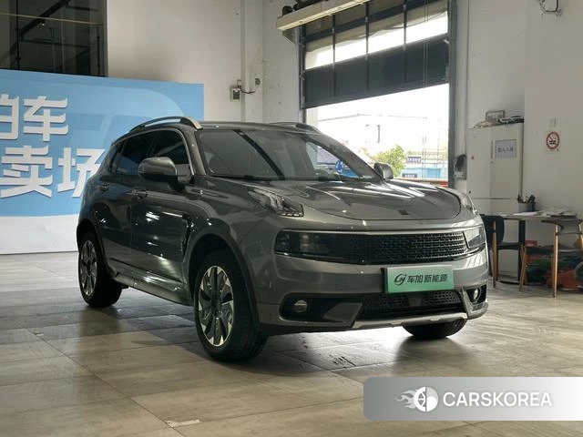 Lynk 01 EM-P 2019 Серебристо-серый из Китая