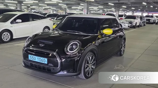 Mini Cooper Electric 2022 Черный из Кореи