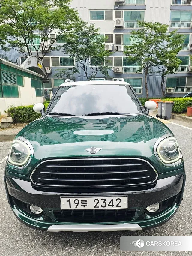 Mini Cooper Countryman 2019 Зеленый из Кореи