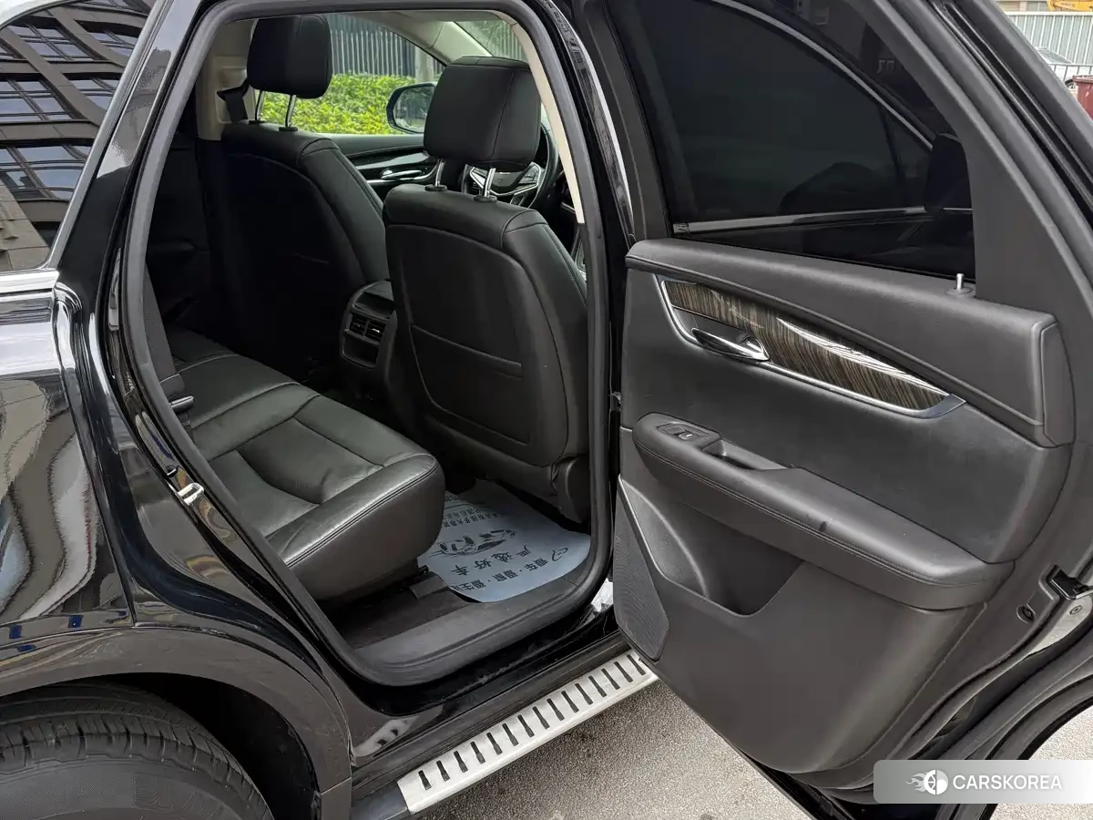 Cadillac XT5 2018 Синий из Китая