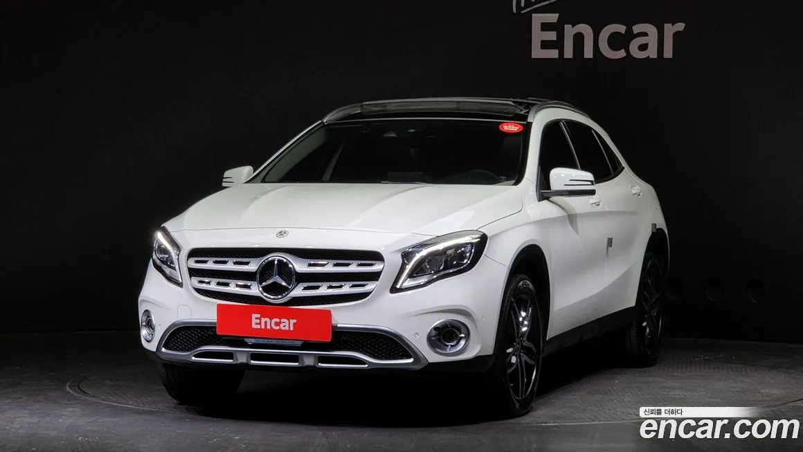 Mercedes-Benz GLA-Class X156 2018 из Кореи