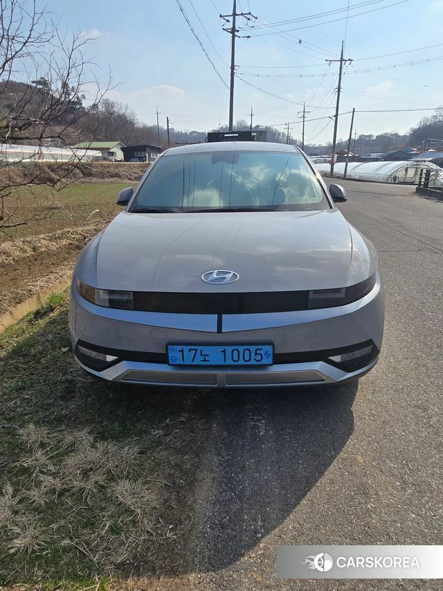 Hyundai Ionic 5 2023 Серебристо-серый из Кореи