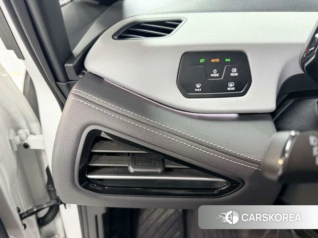 Volkswagen ID.3 2024 Белый из Китая