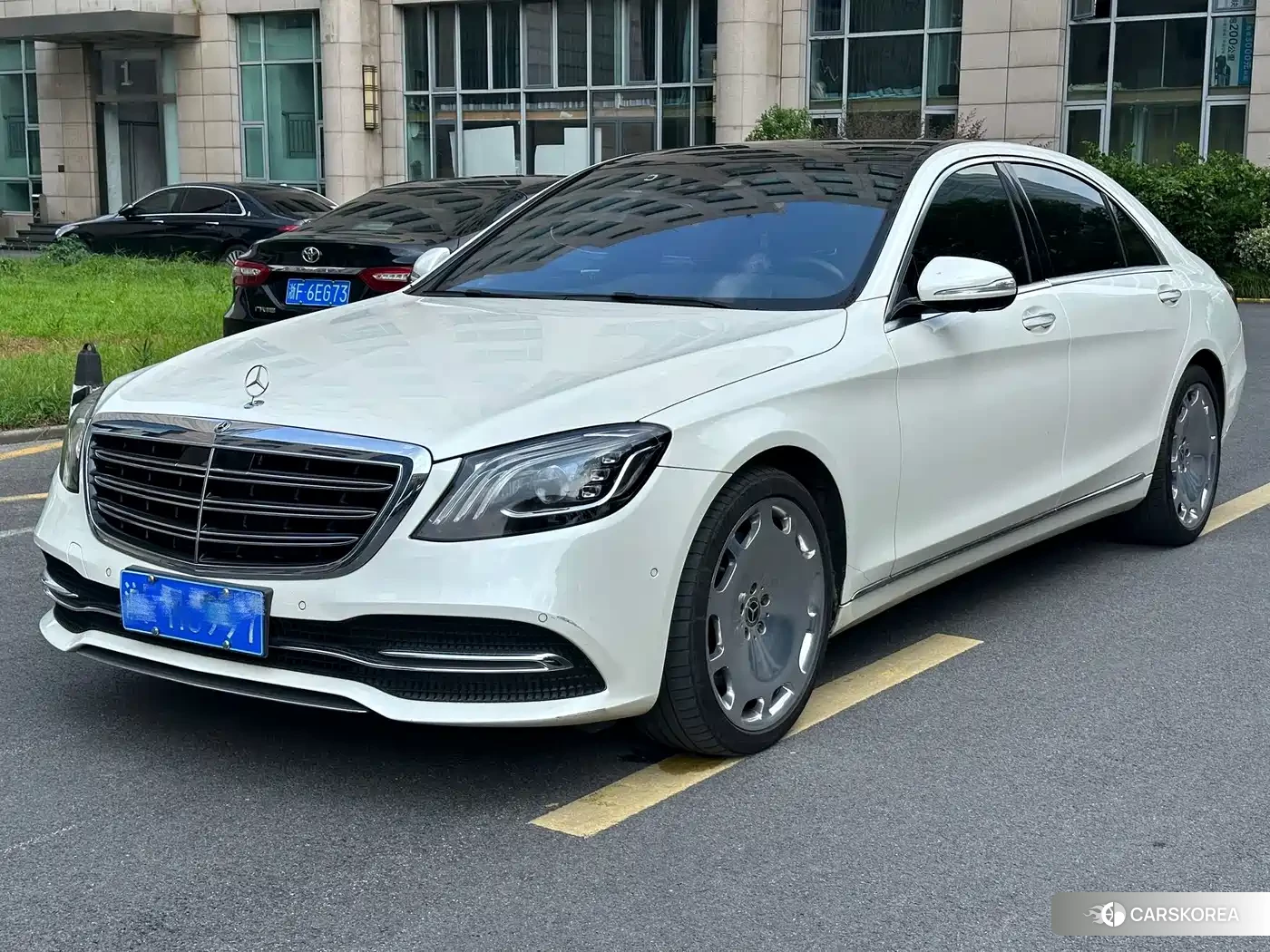 Mercedes-Benz S-Class 2019 Белый из Китая