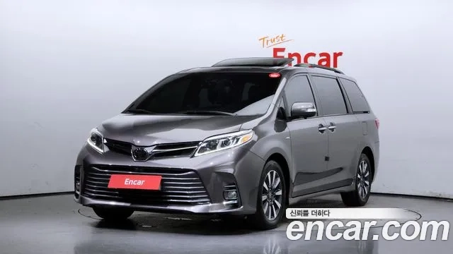 Toyota Sienna 2019 Песочный из Кореи