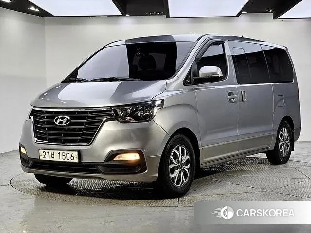 Hyundai The New Grand Starex 2018 Серебристо-серый из Кореи