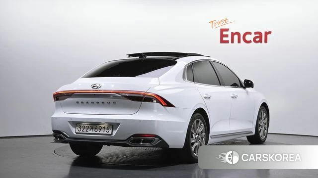 Hyundai The New Grandeur IG Hybrid 2022 Белый из Кореи