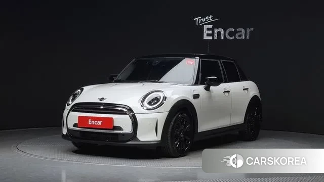 Mini Cooper 2023 Белый из Кореи