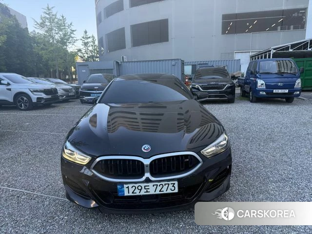 BMW 8 Series (G15) 2022 Черный из Кореи