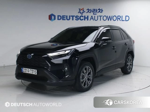 Toyota RAV4 5th Generation 2022 Черный из Кореи