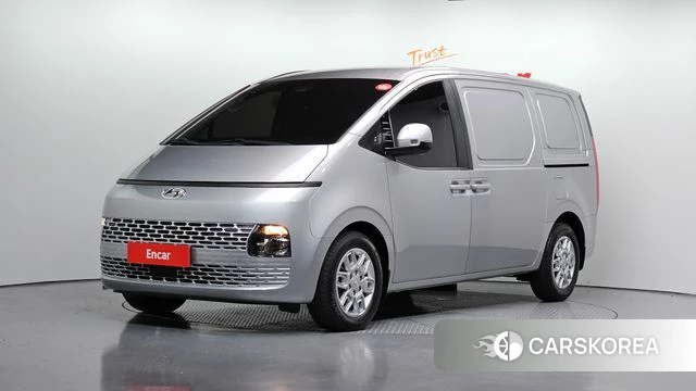 Hyundai Staria 2022 Серебряный из Кореи