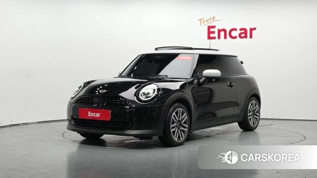 Mini Cooper C 4th generation 2025 Черный из Кореи