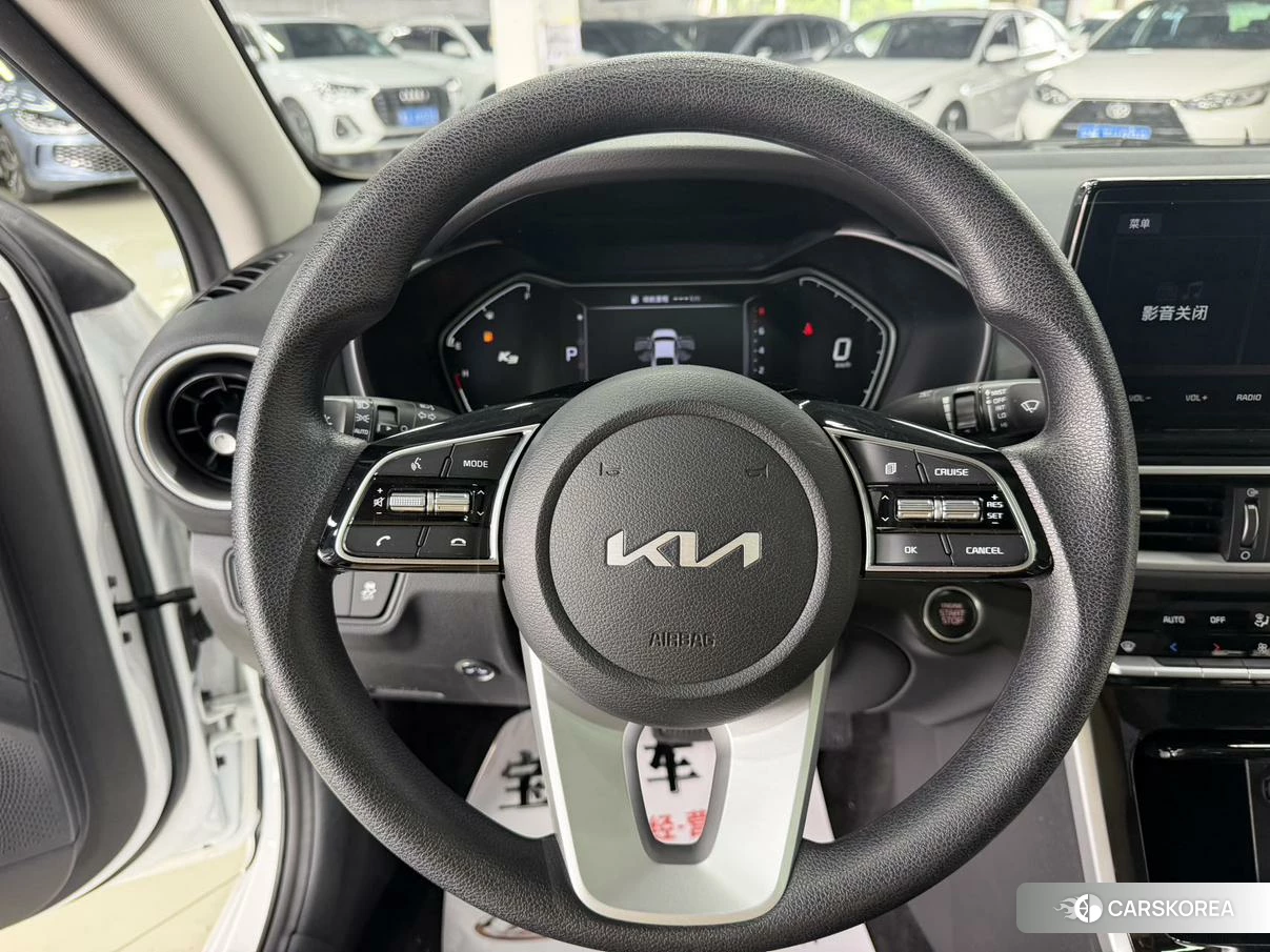 Kia K3 2021 Белый из Китая