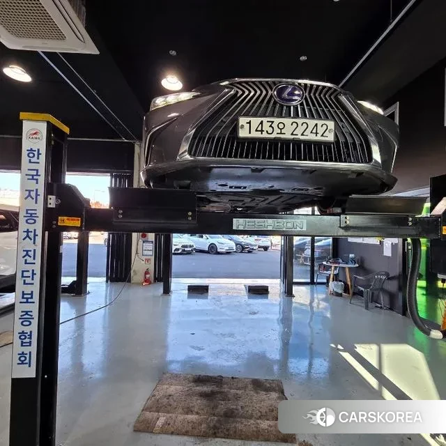 Lexus ES300h 7th generation 2020 Серый из Кореи