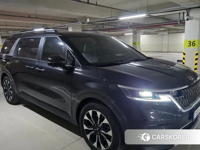 Kia Carnival 4th generation 2020 Темно-зеленый из Кореи