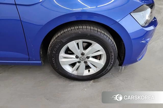 Volkswagen Polo 2020 Синий из Китая