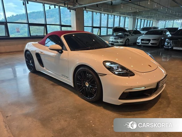 Porsche 718 Boxster 2021 Белый из Кореи