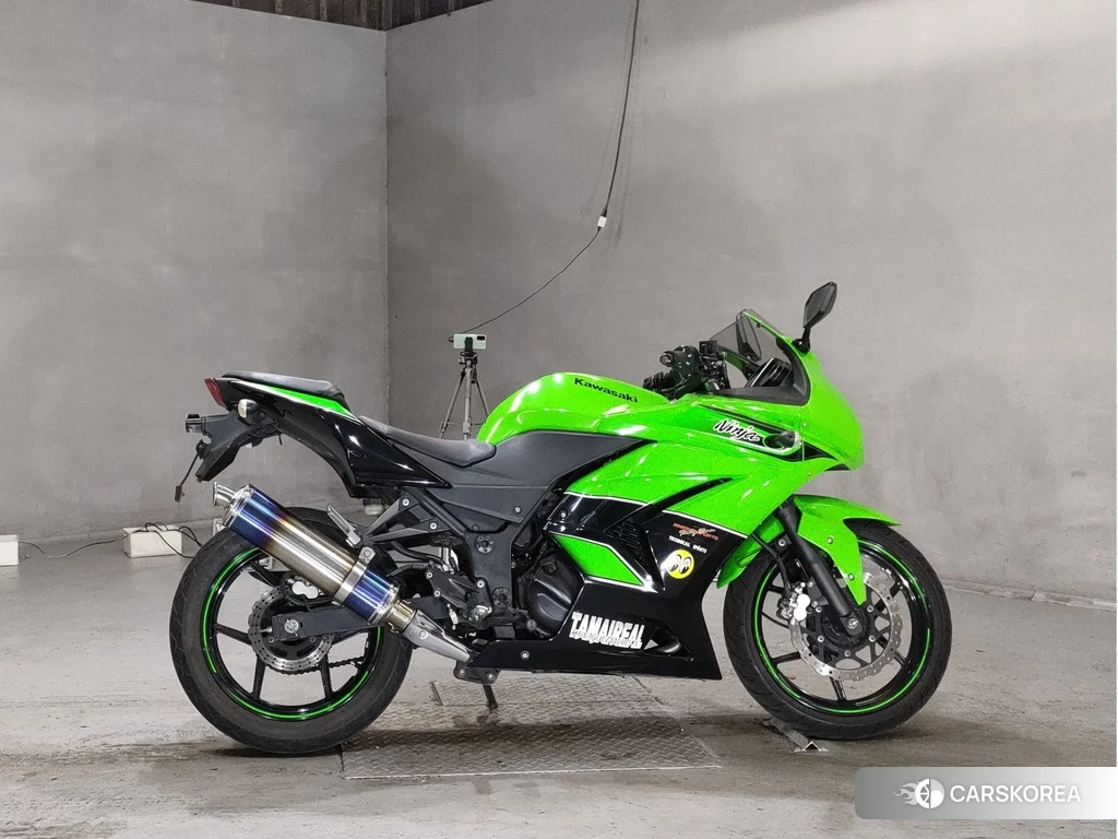 Проданный Kawasaki NINJA 250R id 4147286 из Японии