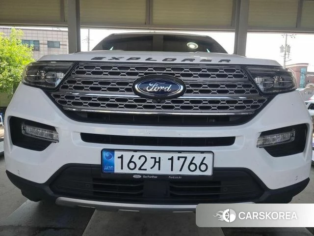 Ford Explorer 6th Generation 2022 Белый из Кореи
