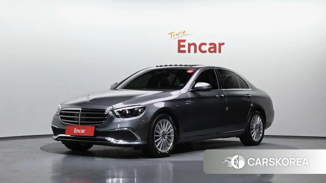 Mercedes-Benz E-Class W213 2021 Серый из Кореи