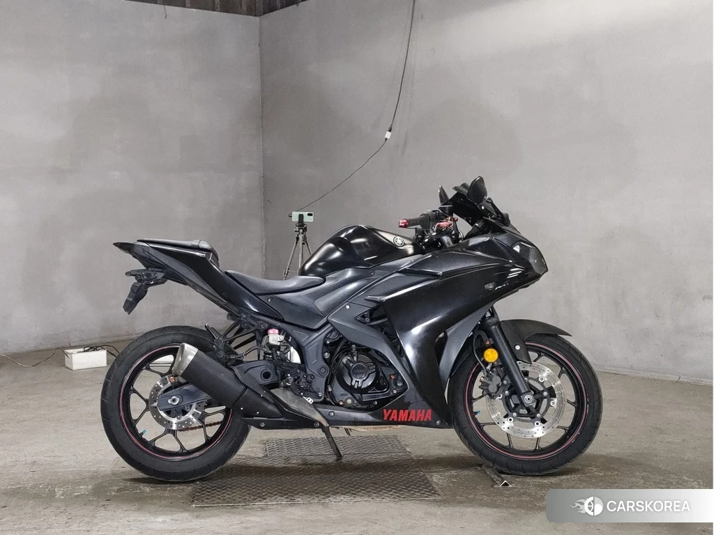 Проданный Yamaha YZF-R25 2014 из Японии