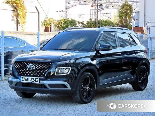 Hyundai Venue 2023 Черный из Кореи