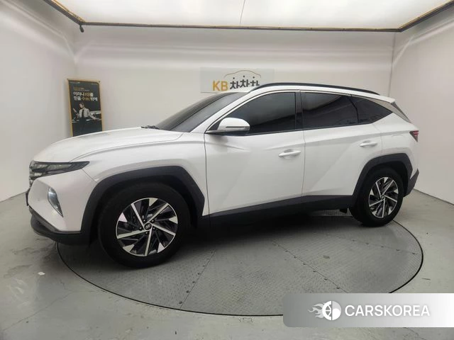 Hyundai Tucson Hybrid (NX4) 2022 Белый из Кореи