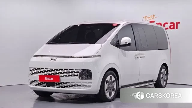 Hyundai Staria 2023 Белый из Кореи