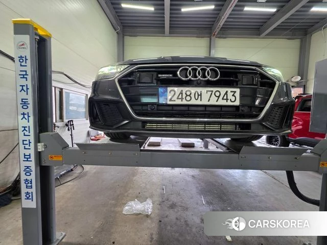 Audi A7 (4K) 2021 Серый из Кореи