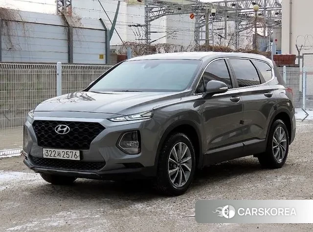 Hyundai Santa Fe TM 2018 Серебристо-серый из Кореи