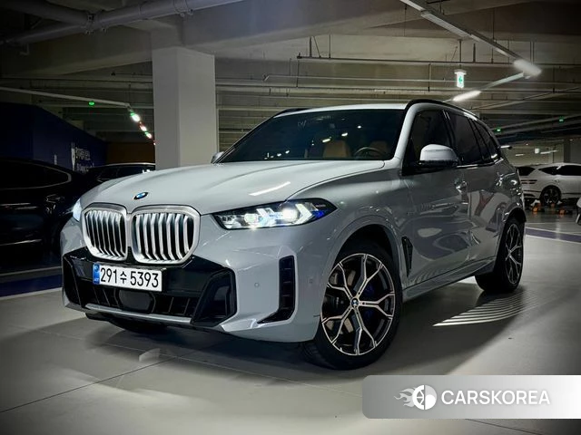 BMW X5 (G05) 2026 Светло-серебряный цвет из Кореи