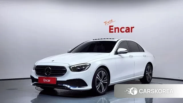 Mercedes-Benz E-Class W213 2022 Белый из Кореи