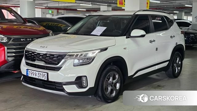 Kia Seltos 2022 Белый из Кореи