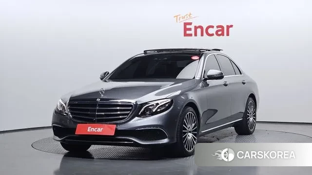 Mercedes-Benz E-Class W213 2019 Серый из Кореи