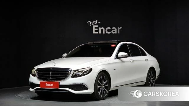 Mercedes-Benz E-Class W213 2019 Белый из Кореи