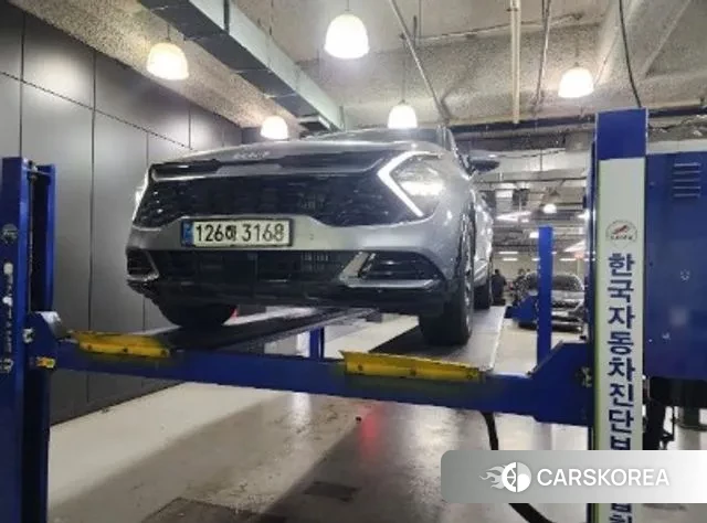 Kia Sportage 5th Generation 2021 Серебристо-серый из Кореи