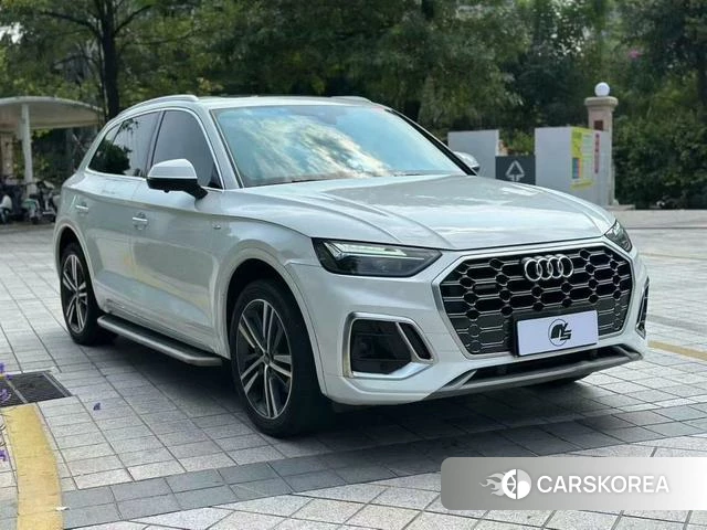 Audi Q5L 2022 Белый из Китая
