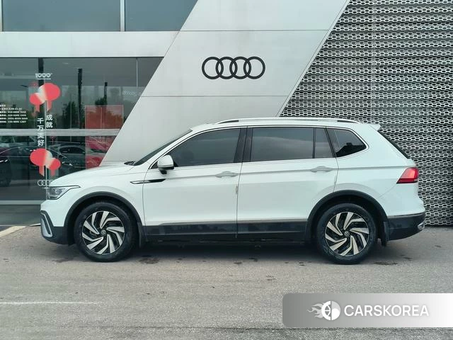 Volkswagen Tiguan L 2023 Белый из Китая