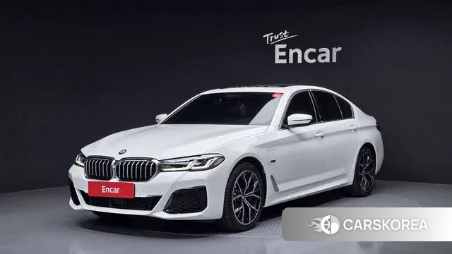 BMW 5 Series (G30) 2022 Белый из Кореи