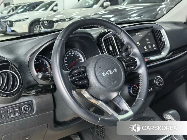 Kia Yi Ran 2022 Белый из Китая