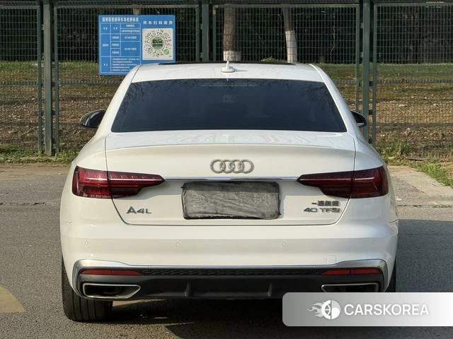Audi A4L 2021 Белый из Китая