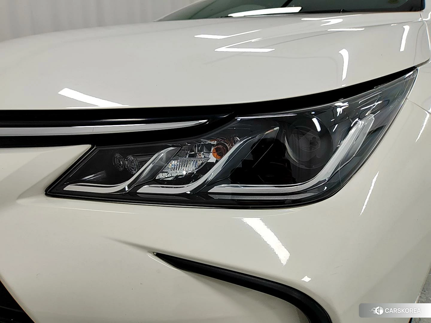 Toyota Corolla 2021 Белый из Китая