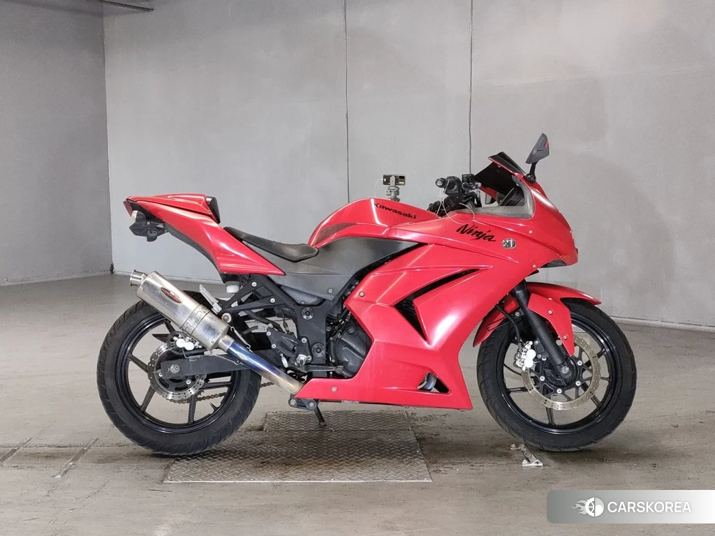 Проданный Kawasaki NINJA 250R 2012 из Японии, фото 2